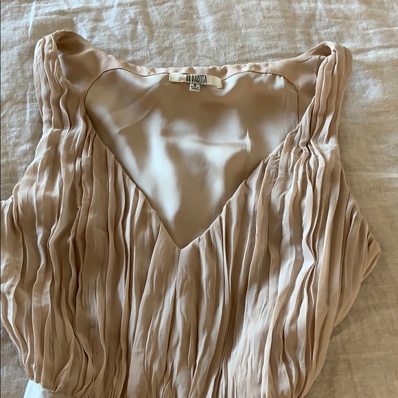 BB Dakota Sexy all around pleated flare dress - Picture 2 of 4